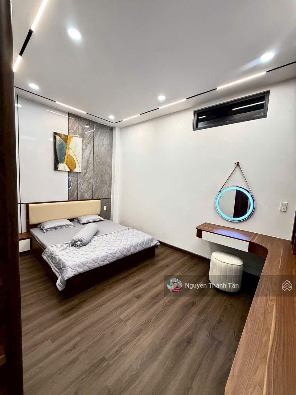 Phan Xích Long, Cho thuê nhà 2 phòng ngủ mới đẹp