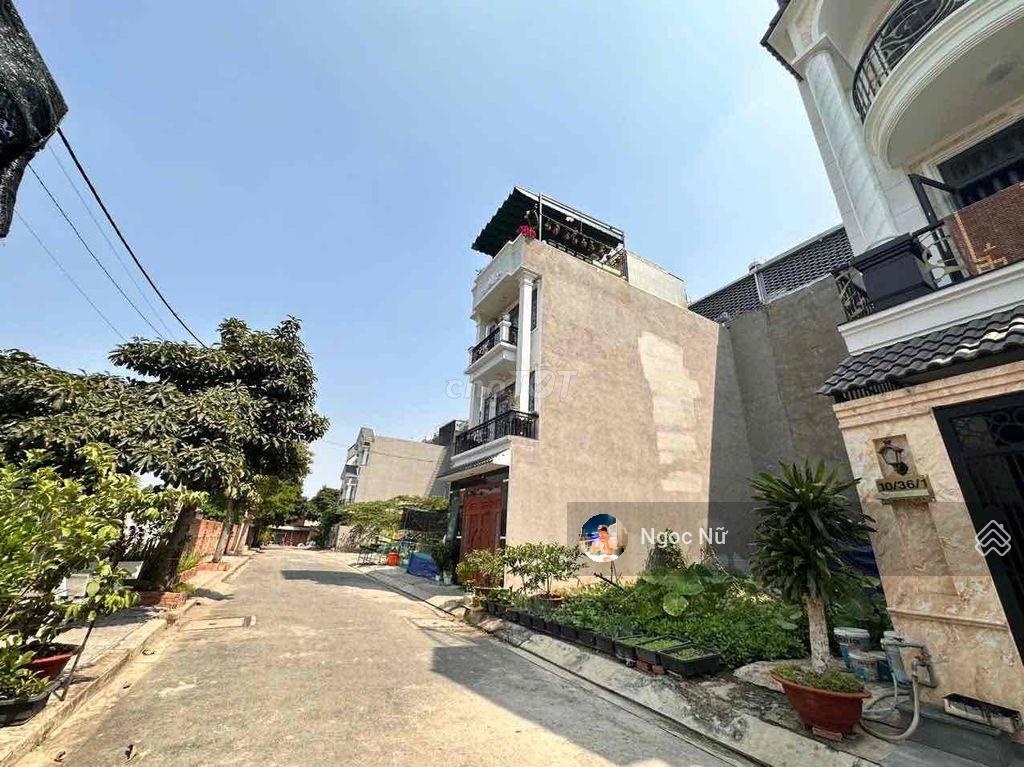 Bán 2 lô đất 50m2( ngang 4.5m) đường 6m xe tải tránh gần bệnh viện TP Thủ Đức - Trong kdc Vạn Xuân