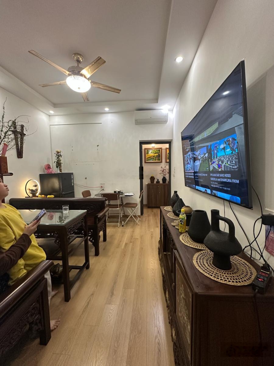 Bán nhà tập thể phố Vọng Hà nhà đẹp 2 thoáng kinh doanh 70m2 tầng 1 sổ đỏ to CC giá 4.1 tỷ có TL