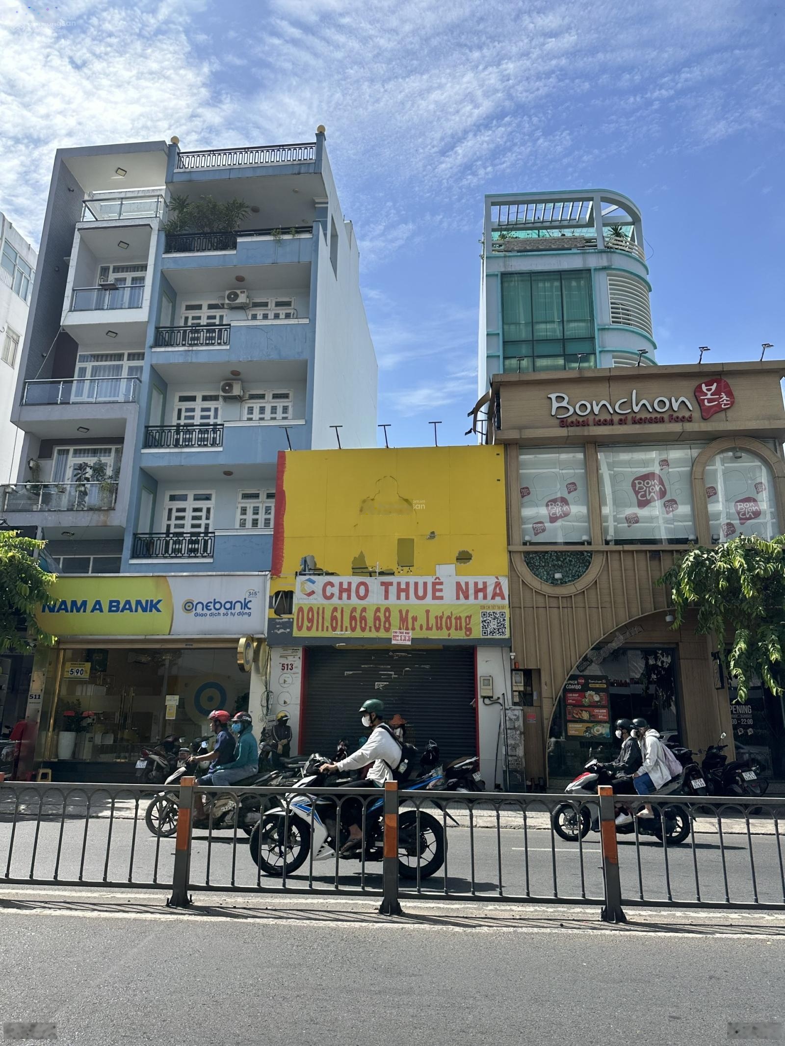 Siêu rẻ! Mặt tiền Phan Văn Trị, P5 ngay Emart DT 4.5x19m DCT 30tr/th chỉ 16.5 tỷ TL