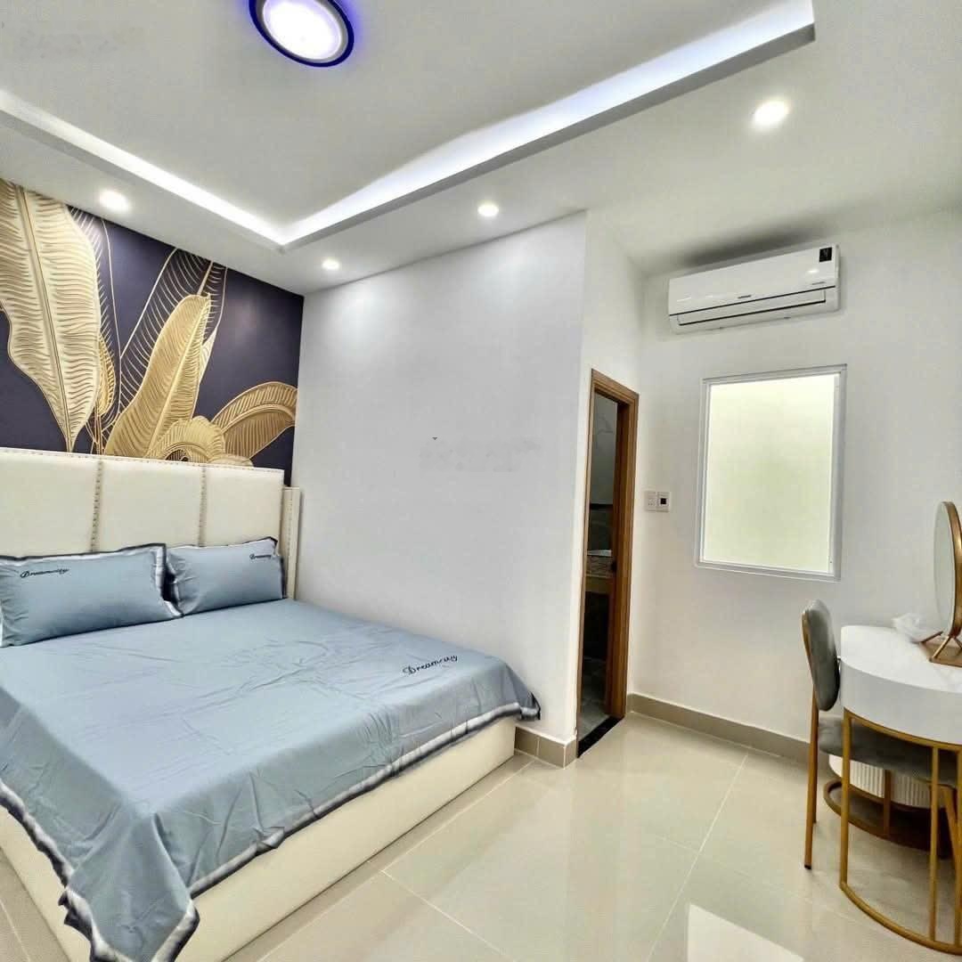 Ngộp tiền bán gấp nhà Nguyễn Trãi, phường Bến Thành, Quận 1, 81m2 - 6 tỷ 540 sổ hồng riêng