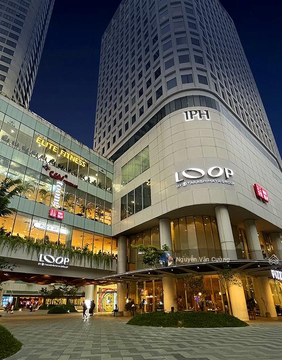 Chủ nhà tin tưởng gửi bán căn hộ 116.8m2 3 ngủ 2VS chung cư cao cấp Indochina Plaza, Xuân Thủy