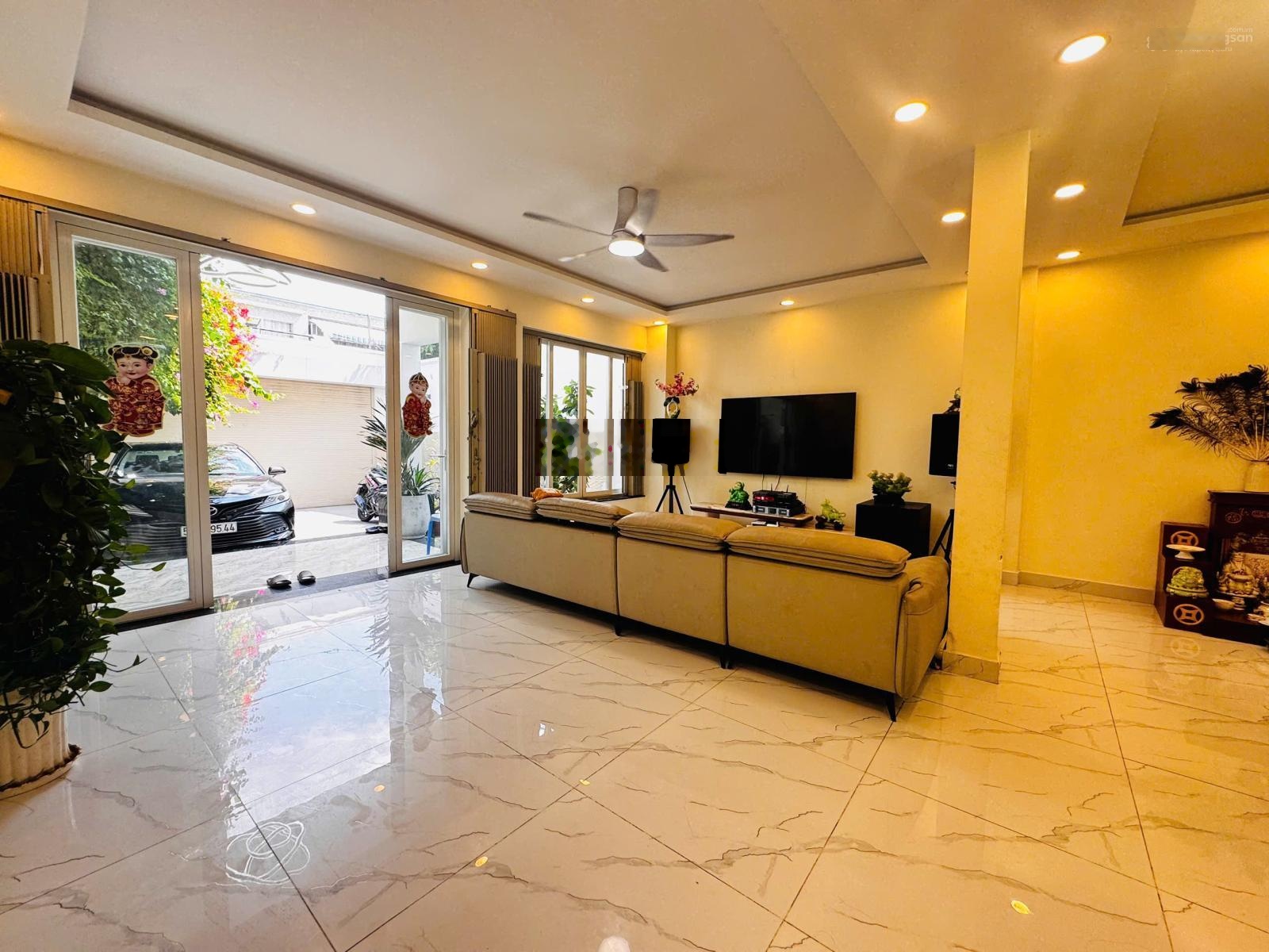 Hot - Mặt tiền Nguyễn Cửu Đàm 10x22m 23.5 tỷ 4 tầng - trung tâm quận Tân Phú - dọn vào ở ngay