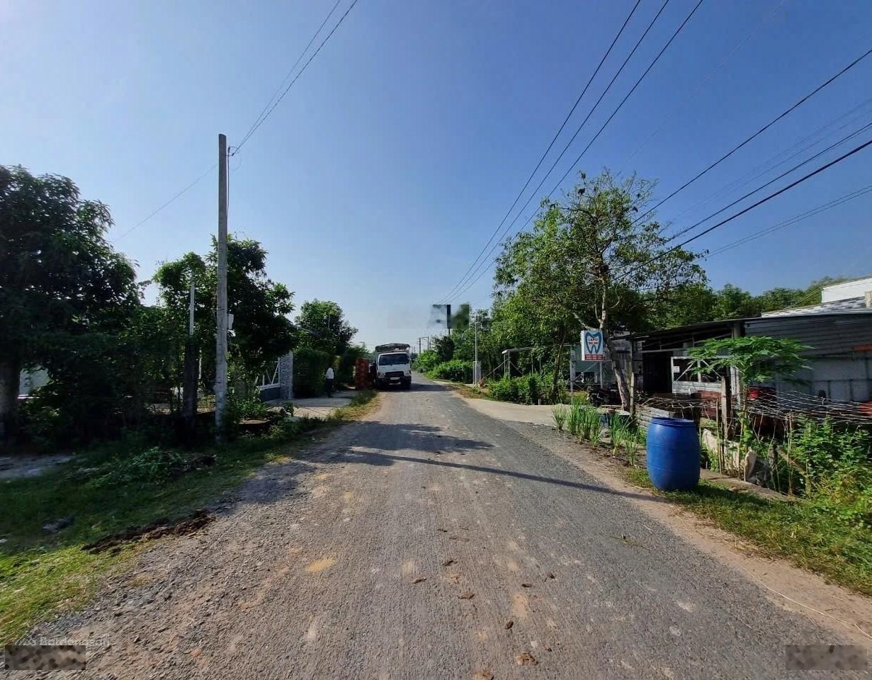 Về quê với gia đình, ông Hải gửi bán giúp lô đất vuông vức 208m2 giá mềm hơn thị trường, sổ riêng
