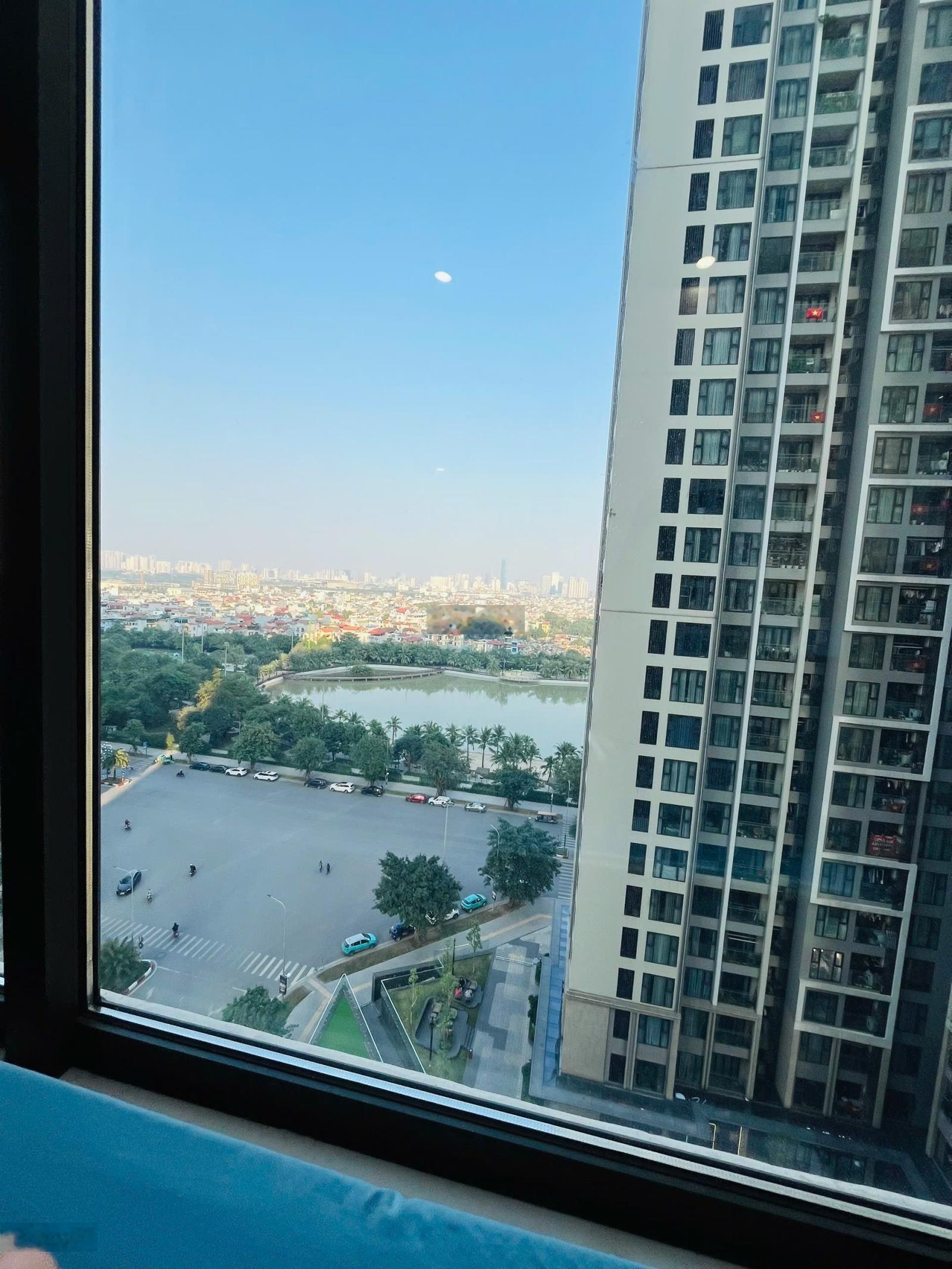 Tôi cần bán gấp căn hộ 1PN + 43m2-3.4 tỷ full đồ KĐT Vinhomes Smart City