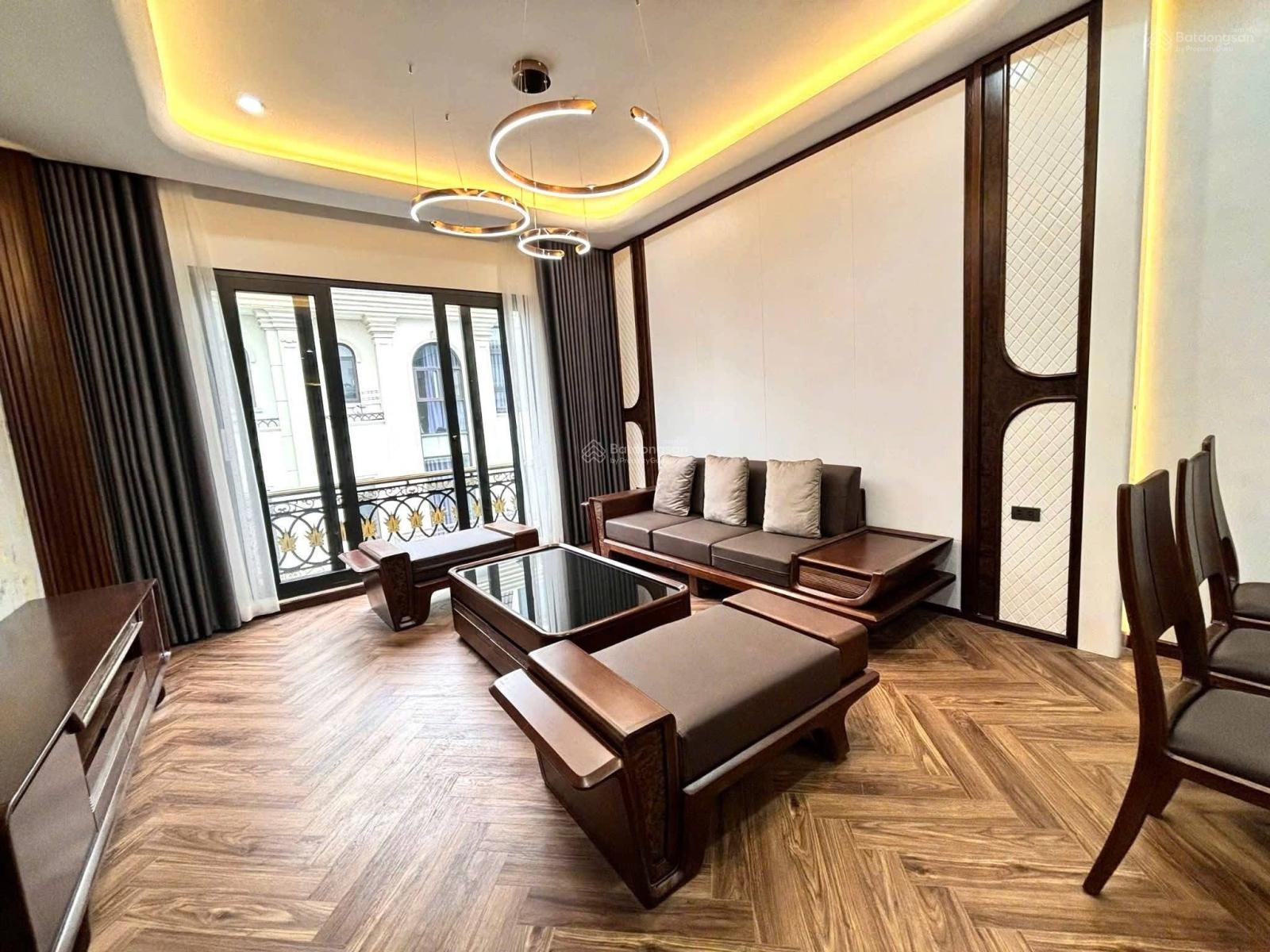 Ô tô 5 Tấn đỗ cửa phố Minh Khai kinh doanh đa nghành nhà đẹp 2 thoáng sổ đỏ CC 40m2 x5T cos TL