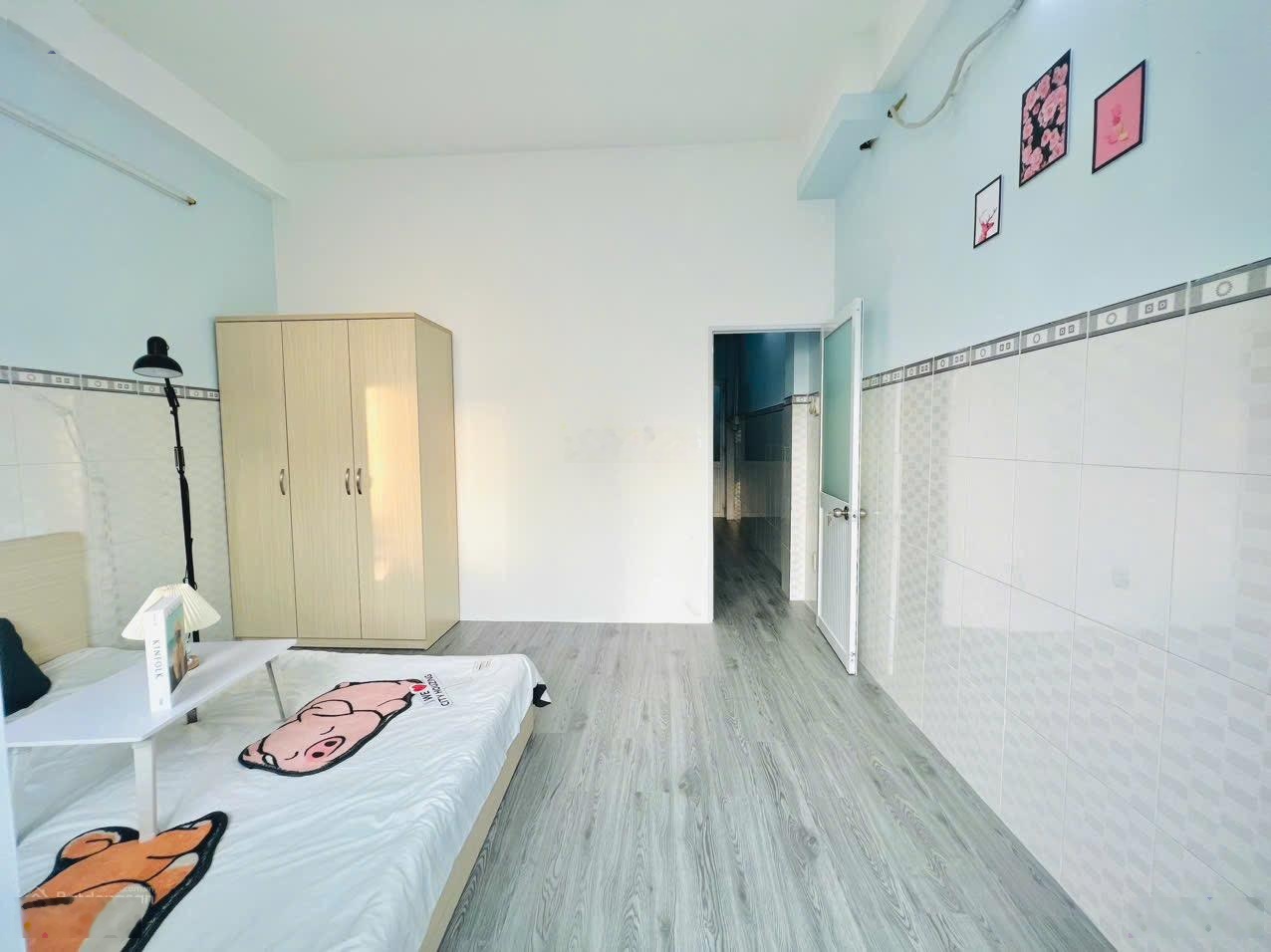 Studio Ban Công Full Nội Thất Y Hình, Ngay Đại Học Công Thương