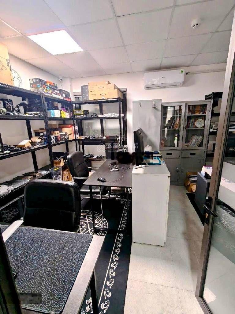 Tòa Nhà Văn Phòng -Căn Hộ -Cao Cấp -Cho Thuê -Phố Yên Lạc -Hai Bà Trưng -80m2-8 Tầng