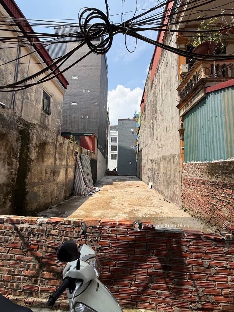 Ô tô thông - cách phố 10m - khu vực phát triển