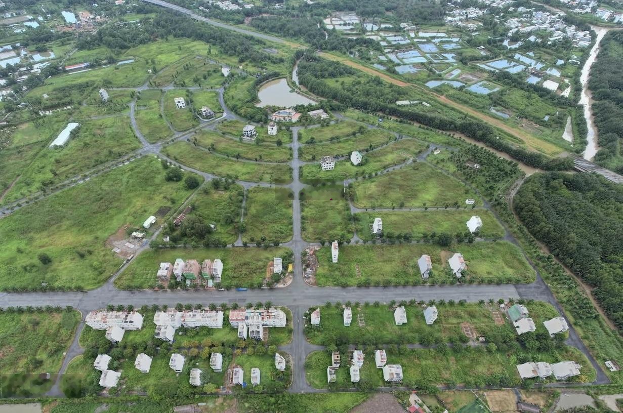 Bán lô góc biệt thự The Star Village (Xã Hiệp Phước, TP. HCM).