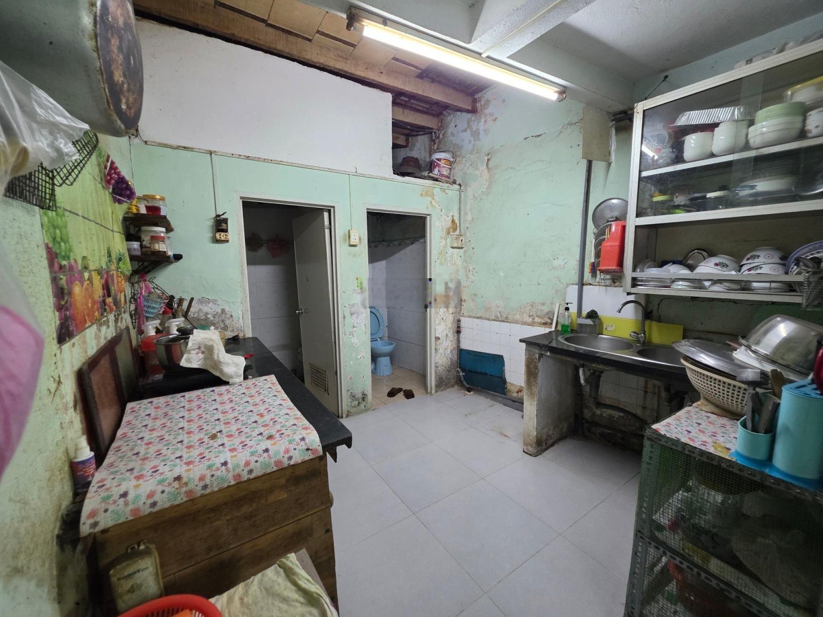 Bán nhà hẻm Trường Sa Quận 3 trung tâm, giá tốt