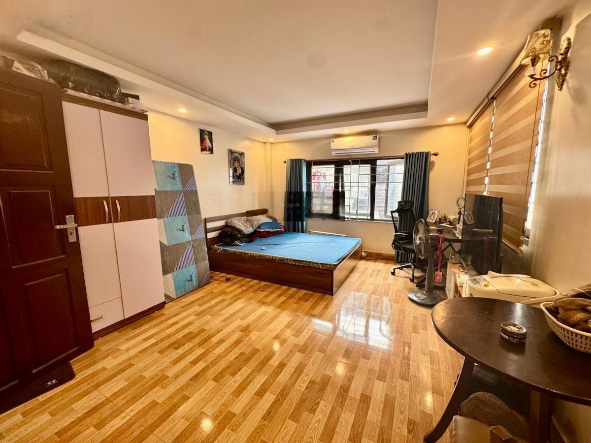 Bán nhà Mỹ Đình 2, lô góc 2 thoáng, ô tô đỗ cửa, dòng tiền ổn định