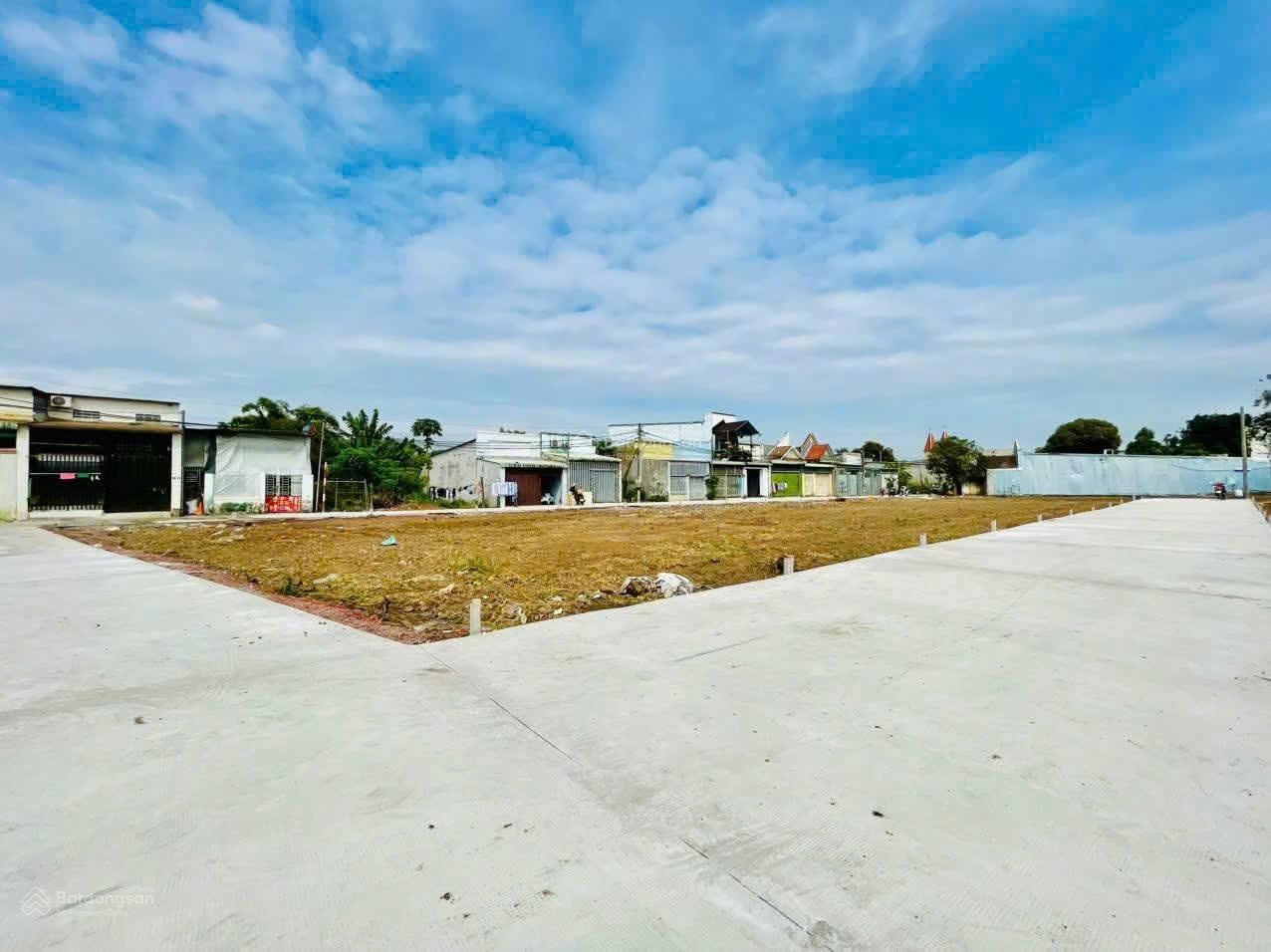 #Đất Long Khánh,sổ riêng thổ cư. giá 1,7 tỷ, 415 m2