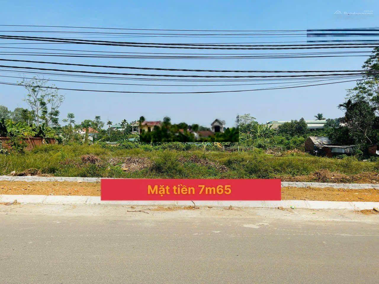 Chính chủ cần bán 319 m phun thổ cư 2 mặt tiền Phú Cát Quốc Oai Hà Nội