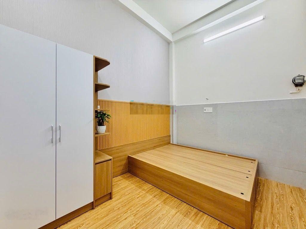 Trung tâm gò vấp 2 lầu 52m nội thất cao cấp trang bị đầy đủ- có phòng ngủ tầng trệt