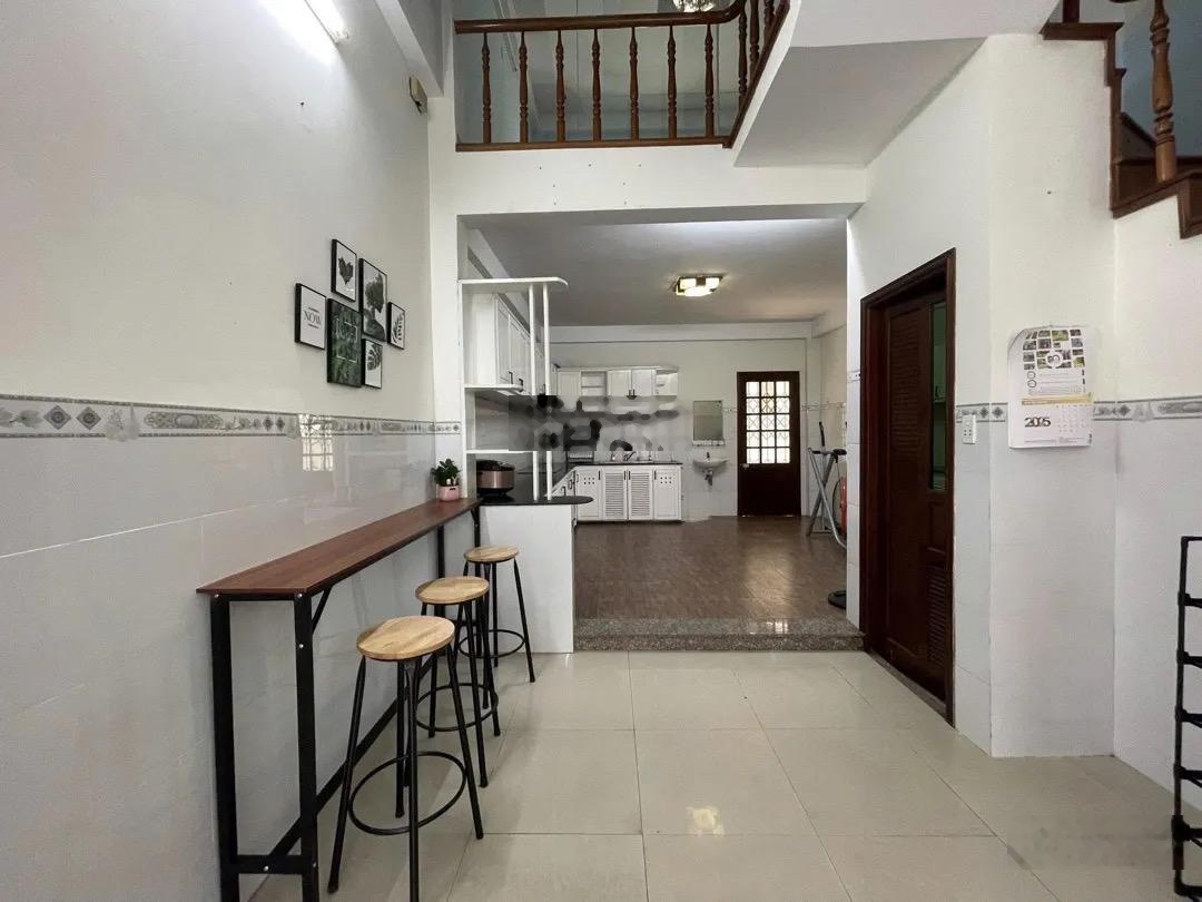 Bán nhà 3 tầng kiên cố đường 7m5 Ỷ Lan Nguyên Phi gần Lê Thanh Nghị , Gọi Tuyết