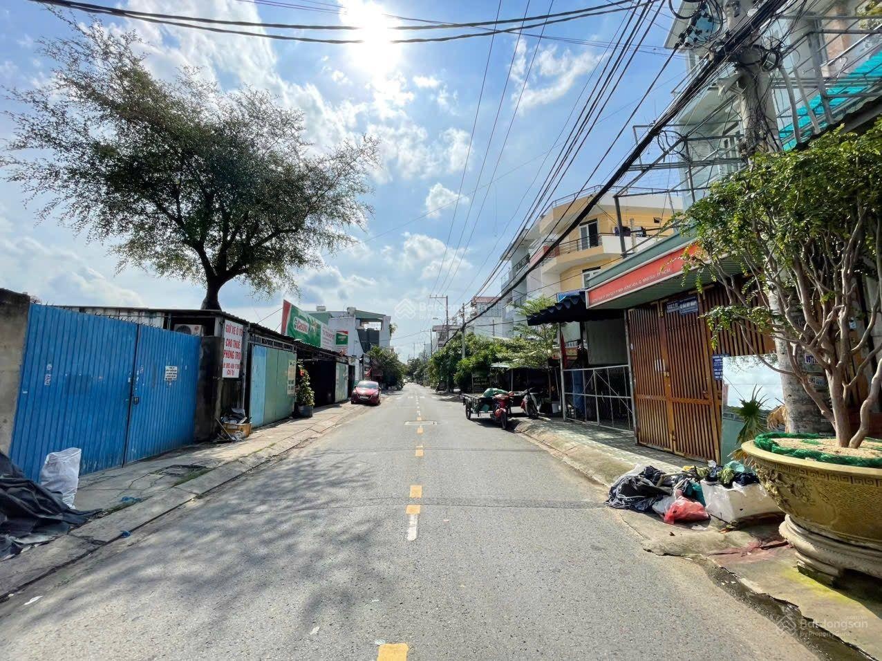 Ngang 4.2 dài 22m Xây 5 Tầng. Hẻm xe tải né nhau ngay Nguyễn Sỹ Sách