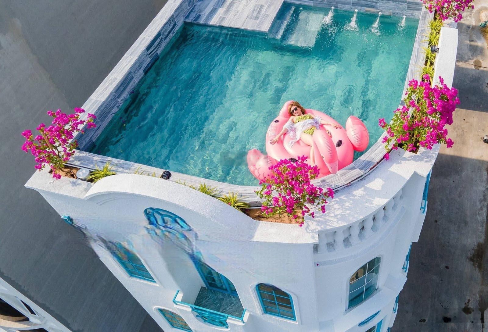 Bán khách sạn 16 phòng mặt tiền khu vực Bãi Sau, Giá:25tỷ LH:0909525838 Ms.Nga