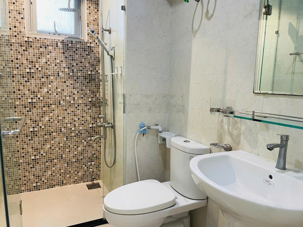 Gía bán trước Tết căn hộ 77m2, chung cư Scenic Valley 1, 02pn, 7.550 tỷ, nhà có hợp đồng thuê .