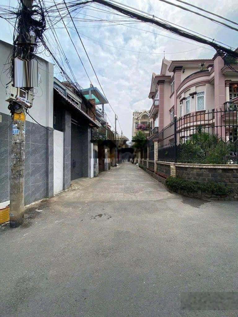 Bán đất đường Số 8, phường Linh Trung. Hẻm xe hơi * Diện tích đất công nhận: 68m2 (5.17m x 13)