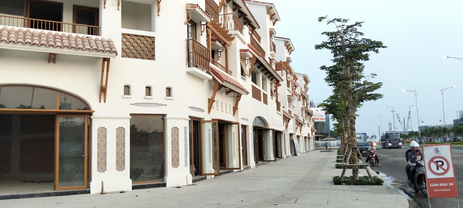 Căn góc nhà phố đẹp nhất trục c20 blancacity trong 10 căn hiếm hoi còn sót lại