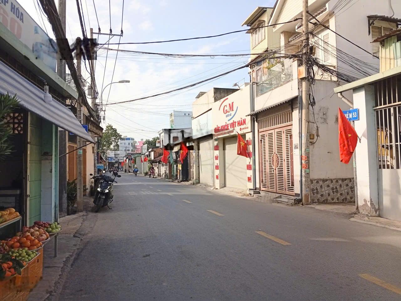 Bán nhà 2 tầng xinh xắn tây hòa, phước long a | đi bộ ra metro