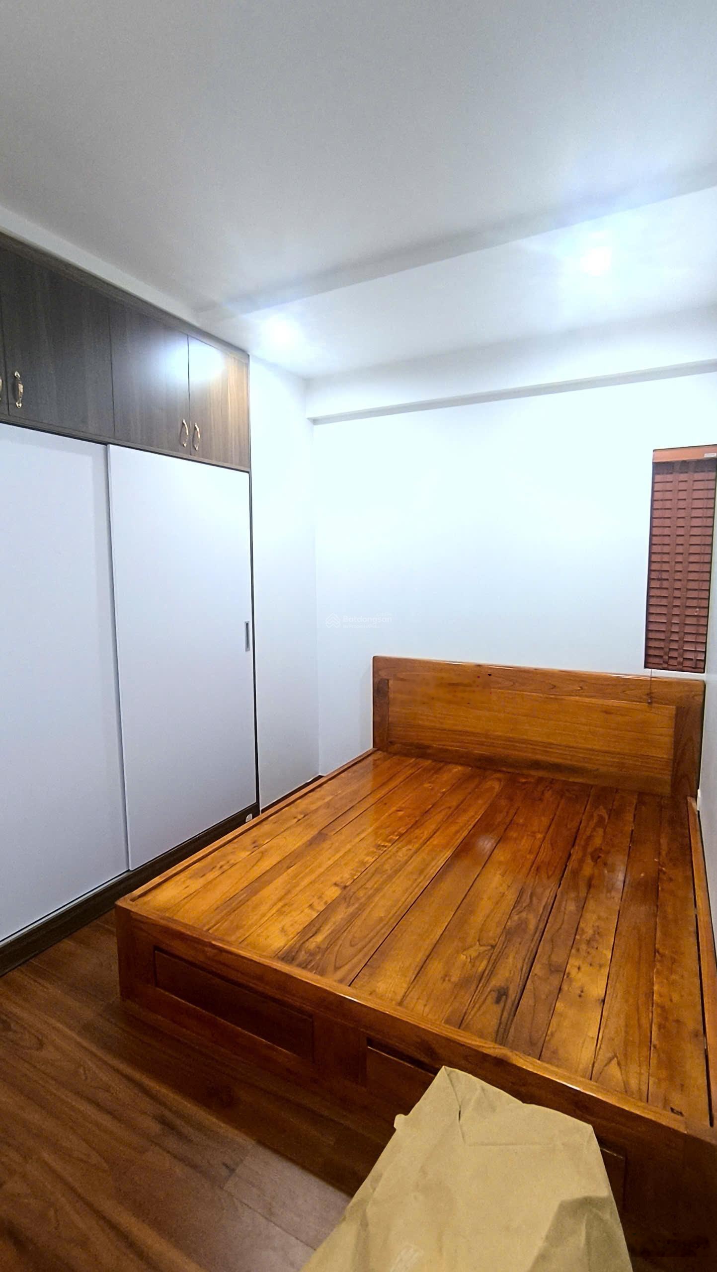 Cho thuê căn hộ Hồng Hà 89 Thịnh Liệt - Hoàng Mai 64m 2PN, full đồ, 9tr, siêu rẻ