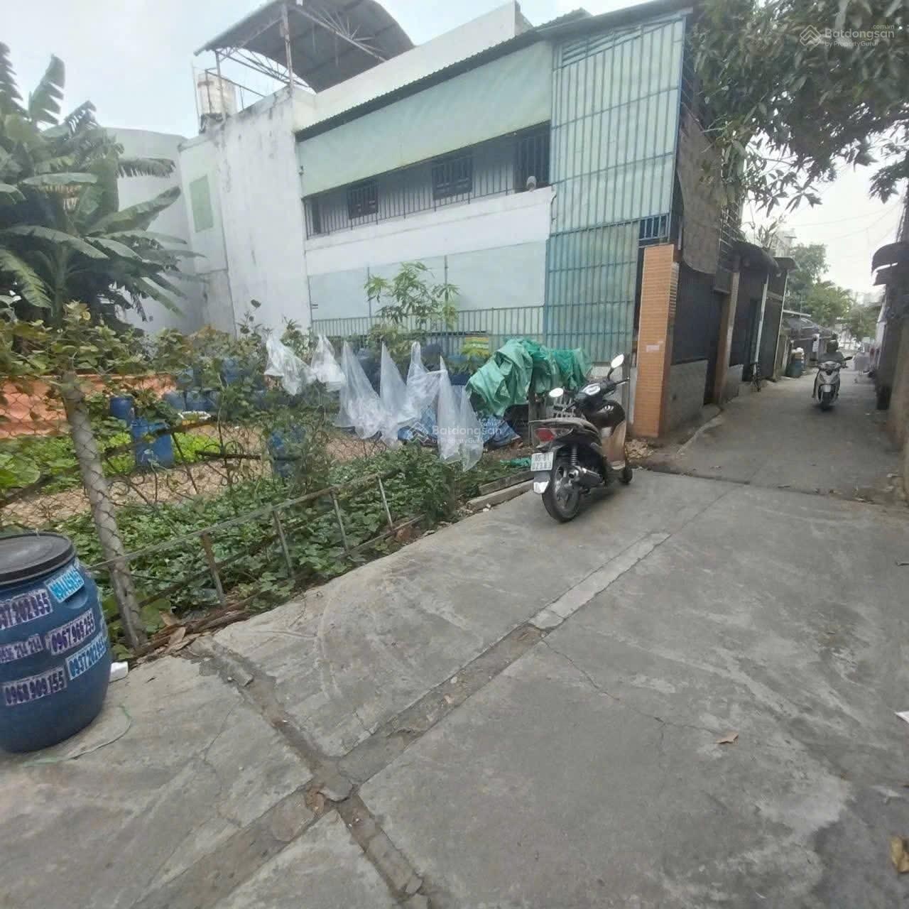 Bán đất Nguyễn An Ninh, phường Dĩ An gần trường học GO Dĩ An. DT 108m2 giá 4,5 tỷ TLCC