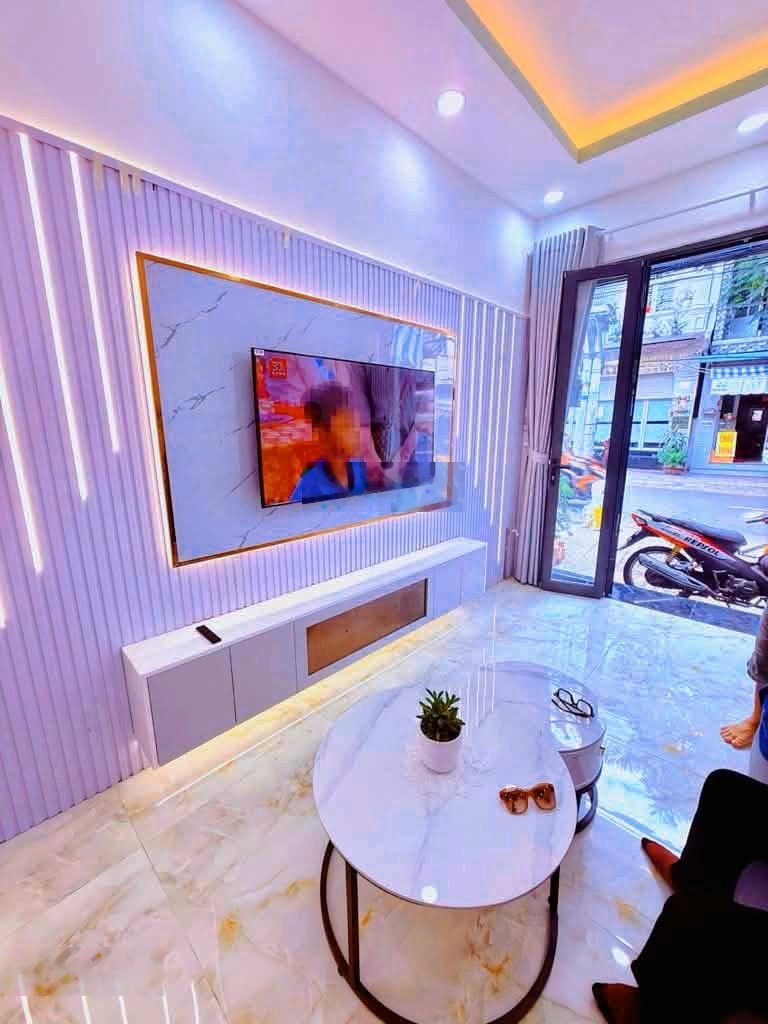 Bán căn mt vừa ở vừa kinh doanh - 2 tầng 25m2 (3m x 9m) - đối diện trường tùng thiện vương