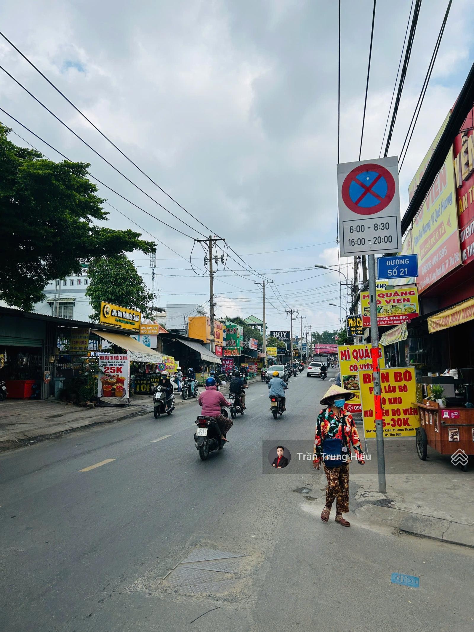 Nhà c4 mặt tiền đường 20 Nguyễn Văn Tăng, Phường Long Thành Mỹ, Q9 - MT chợ kinh doanh sầm uất