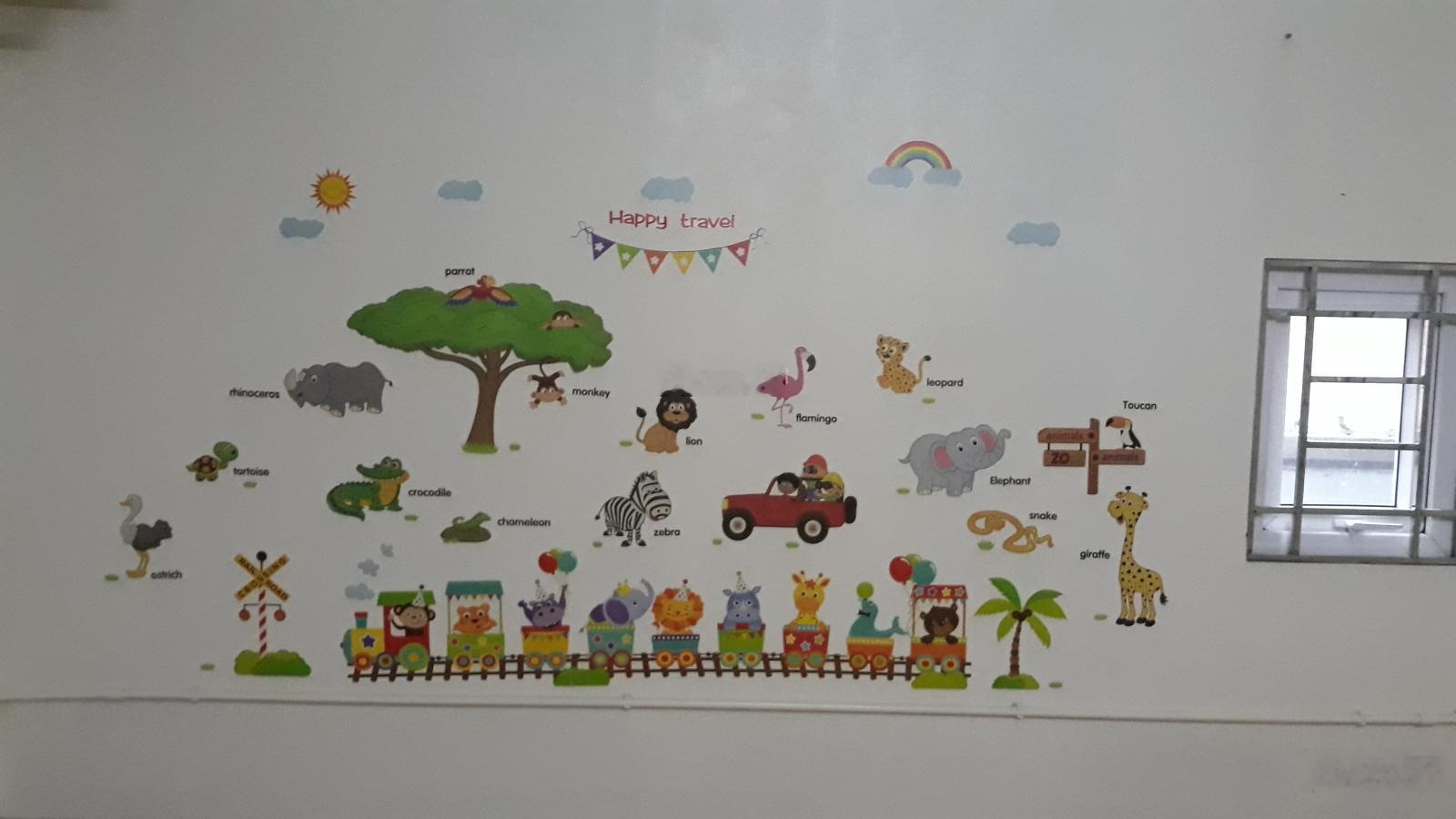 Cho thuê nhà trong ngõ Thạch Bàn yên tĩnh, an ninh tốt, điện nước, điều hòa đầy đủ.