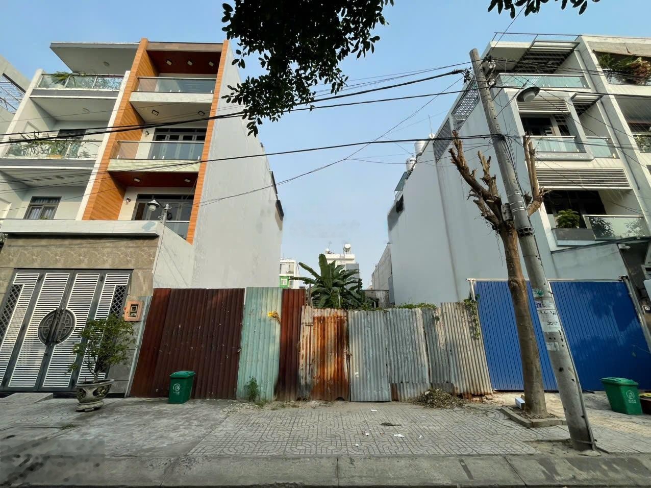 Bán đất hẻm vip 457 lê văn quới - dt: 4x23,5m - đường 15m có lề - giá nhỉnh 8 đồng