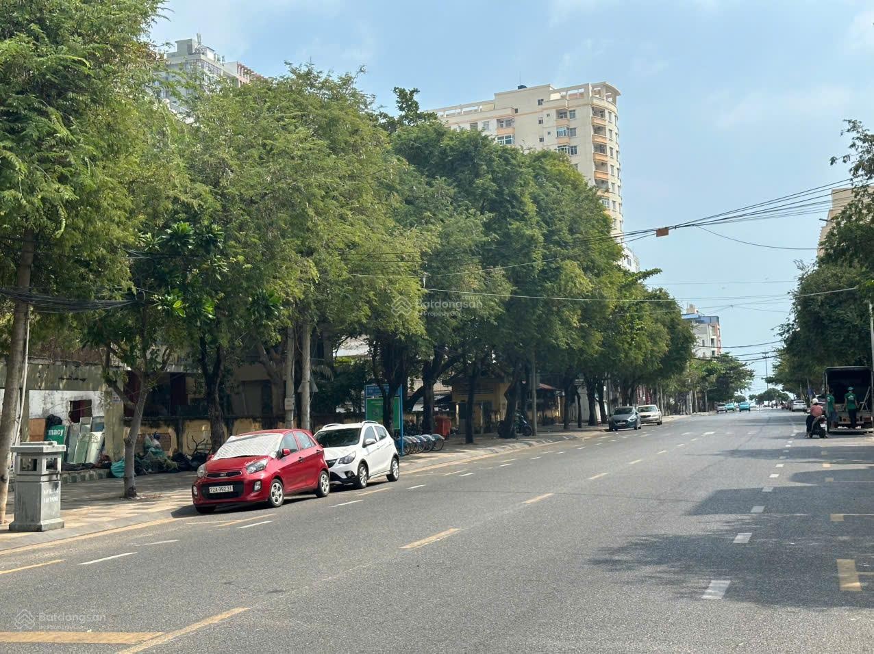 Chuyển Nhượng Khuôn Đất 490m2 đất Vị trí siêu đẹp mặt tiền Phan Chu Trinh cách bãi tắm 150m