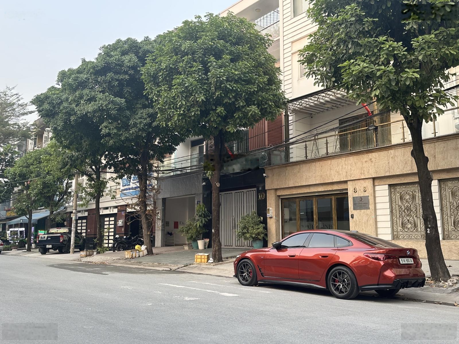 Hàng ngộp Ngay góc 17A + 30 = 19.9999 tỷ mặt phố 5x20 chỉ 19 tỷ 99