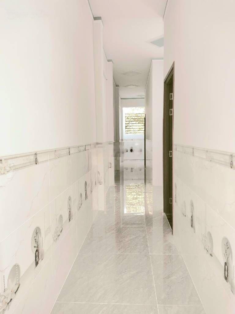 Bán nhà mới 3 tầng 100m2 hơn 4 tỷ