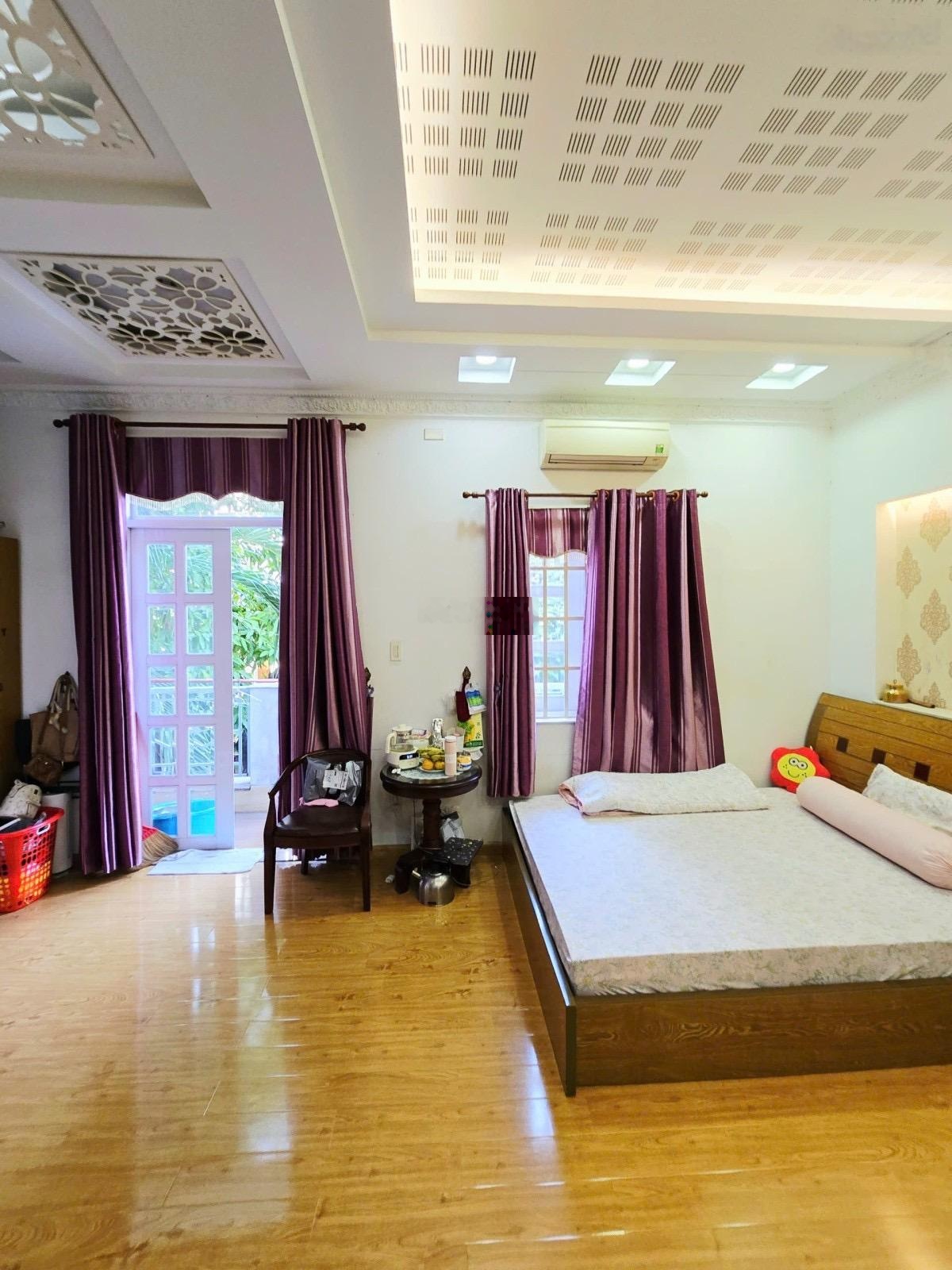 Nhà đẹp - mặt tiền -phạm cư lượng - gần công viên - 225m2 - ̀3tầng - giá 30tỷ - lh 0949351891 toản