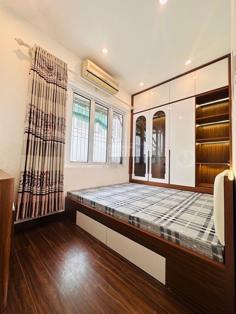 Bán gấp CC 3PN, 2WC, 80m2 tại Vọng Hà, Hoàn Kiếm, 3,48 tỷ