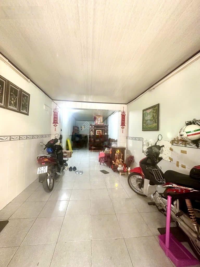 Phan Đăng Lưu, Bình Thạnh, hẻm xe hơi, DT 51 m2, 2 tầng, 2 PN lầu suốt, 2WC, nhỉnh 7tỷ,TL chính chủ