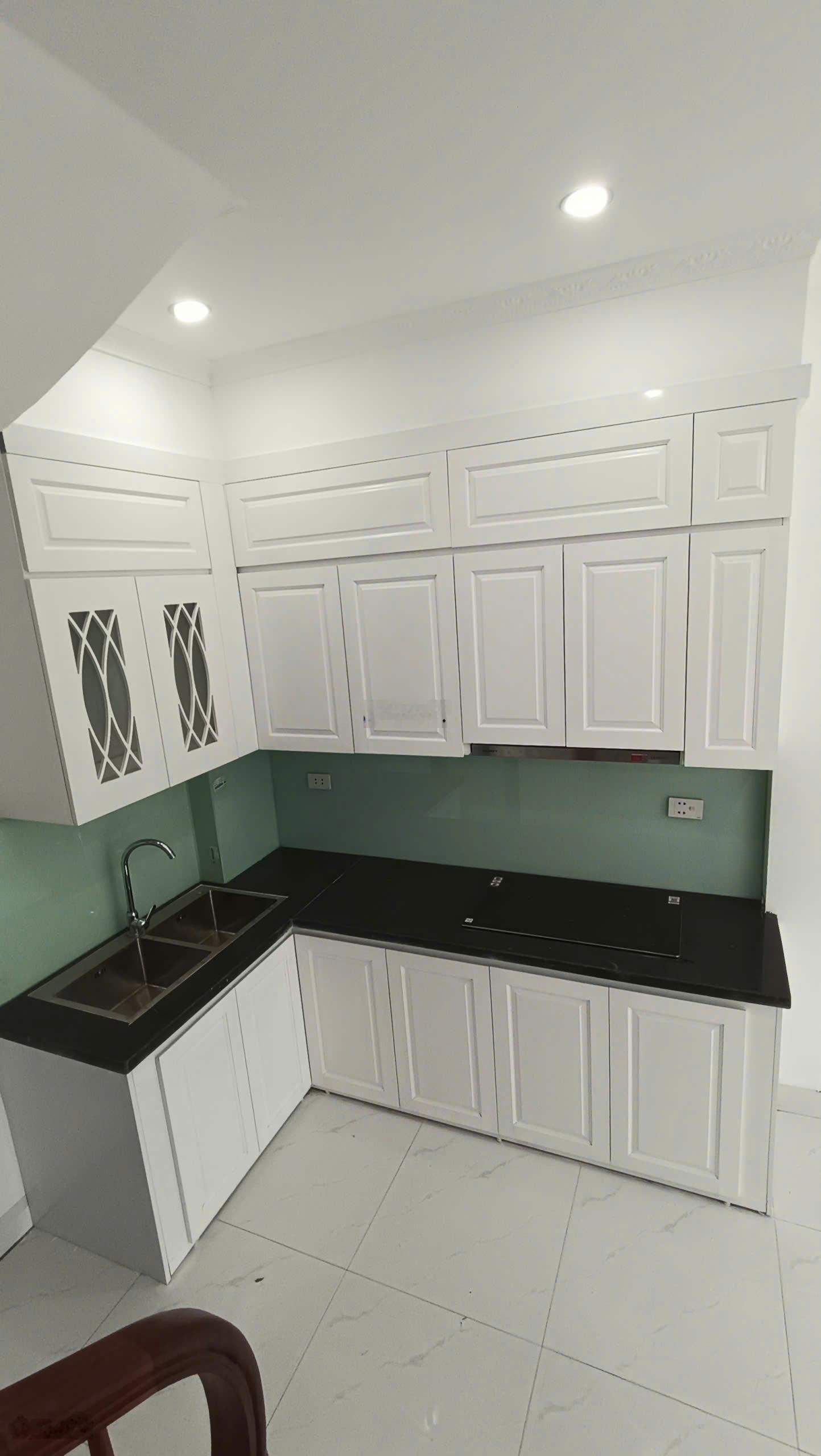 Nhà đẹp Yên Nghĩa Hà Đông, Lô Góc, Ô tô tránh đỗ, 50 mét ra phố, 2 thoáng, Tặng Full nội thất.