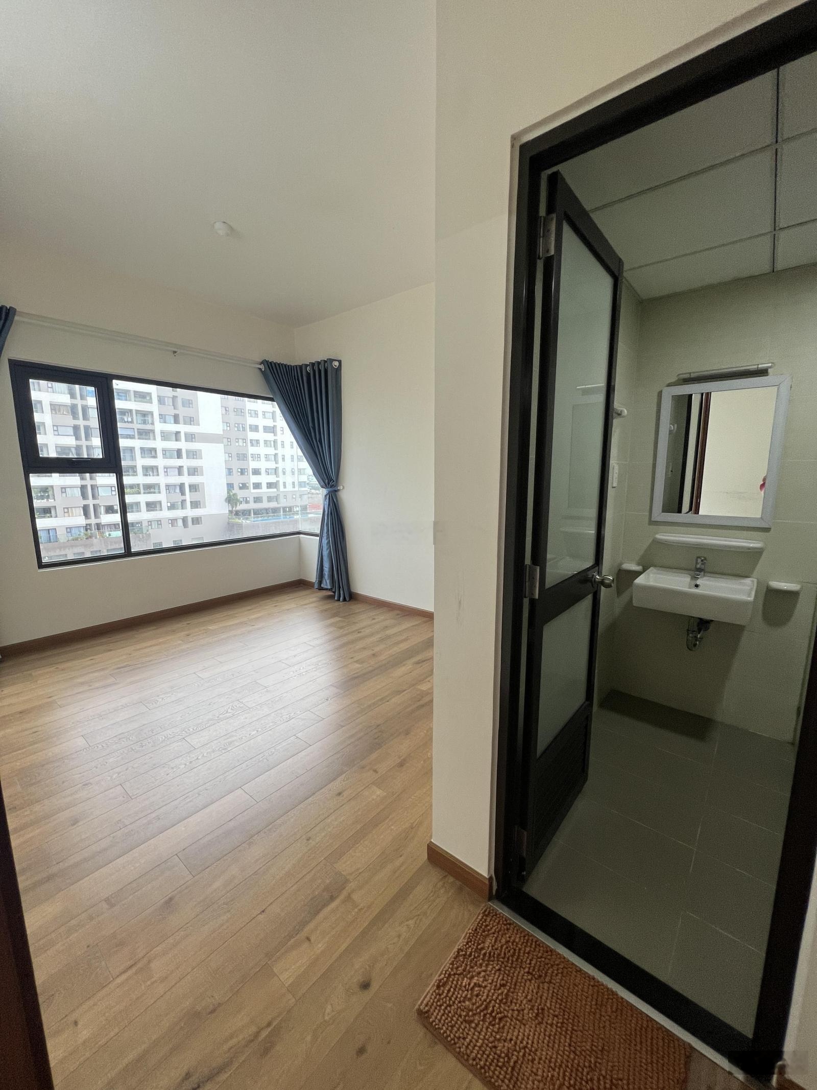 Chính chủ bán 75m2 Flora Novia view Phạm Văn Đồng đã có sổ hồng