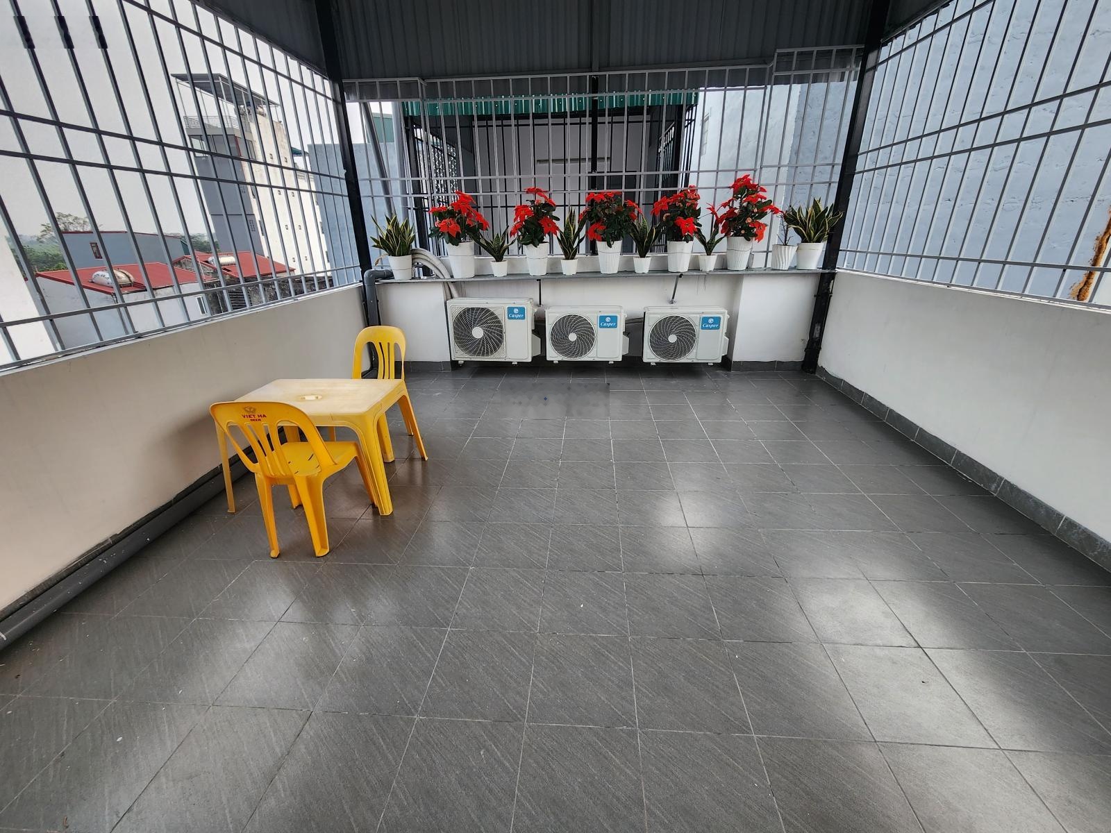 Nhà 5 tầng xây mới dt sổ 32m, sử dụng 52m Đường Đàm Quang Trung, Phường Long Biên, Long Biên