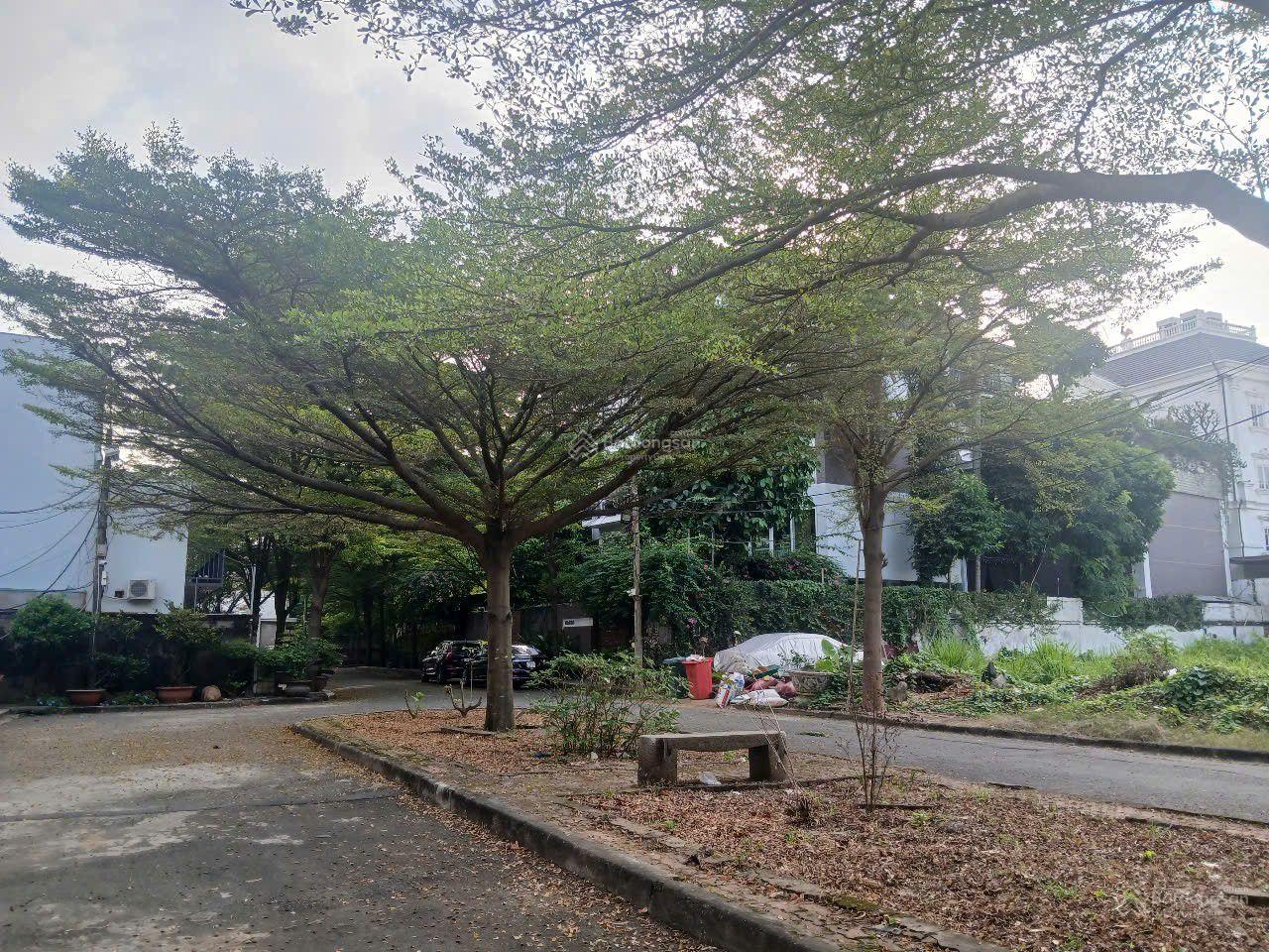 Chính chủ gửi bán đất biệt thự compound riverside, nguyễn duy trinh, quận 2 -- ngang 21m đường 20m