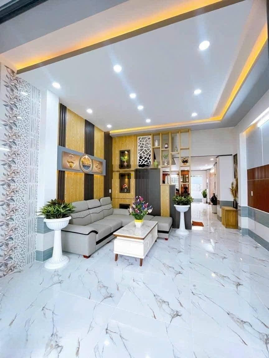 Bán gấp nhà gần chung cư Hà Đô giá 3tỷ59 diện tích 70m2 ở Cao Thắng-Quận 10 đang cho thuê 24tr/th