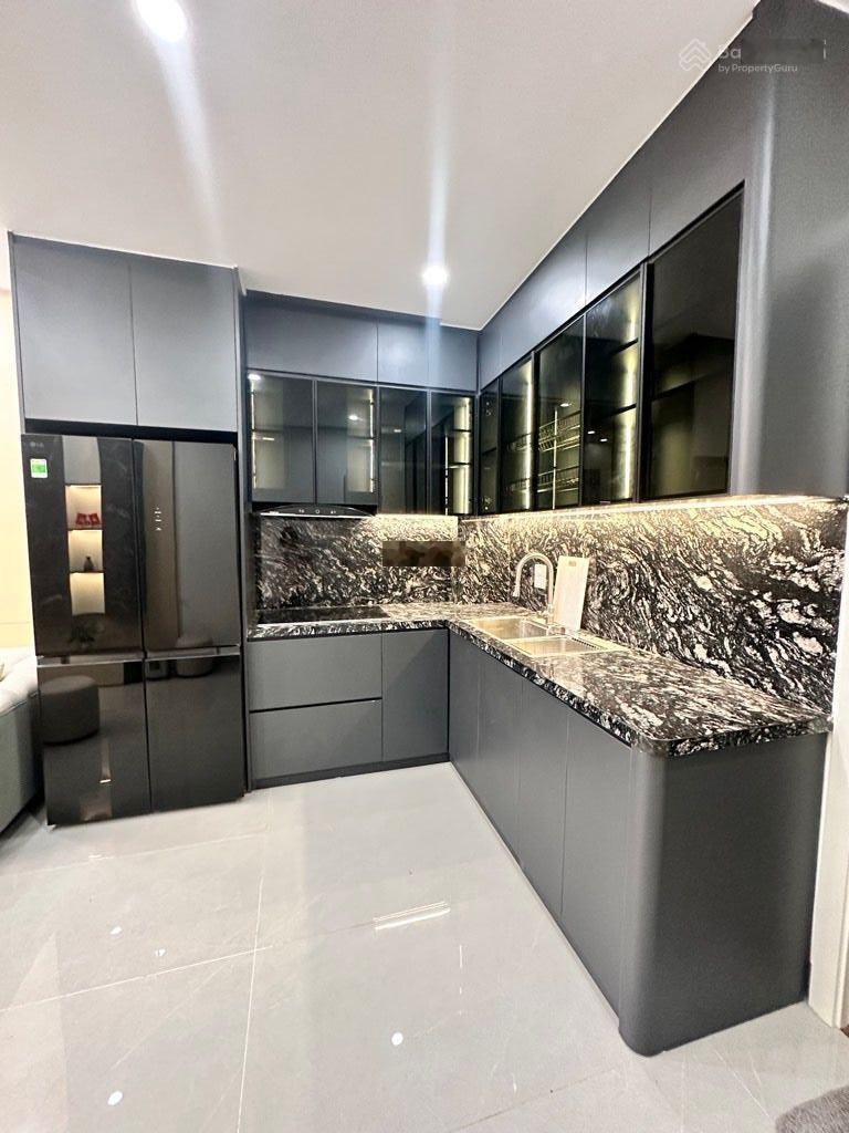 Siêu phẩm đón tết - lò đúc 6 tầng thang máy xịn xò - lô góc 2 thoáng - full nội thất