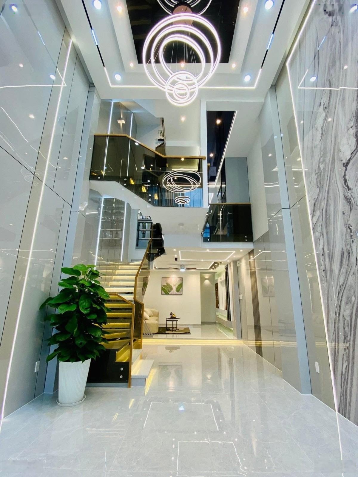 Nhà đẹp - gần metro 2 - phan huy ích - 60m2 - ̀5tầng - giá 9,9tỷ - lh 0949351891 mr toản