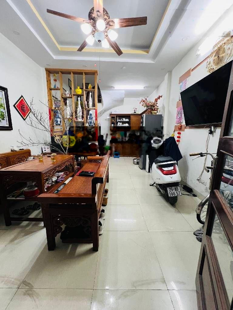 Xuân Đỉnh - Phố Lộc 37m x 5tầng 4ngủ, full nội thất Ngõ nông rộng 4m, sát phố, gần ô tô tránh