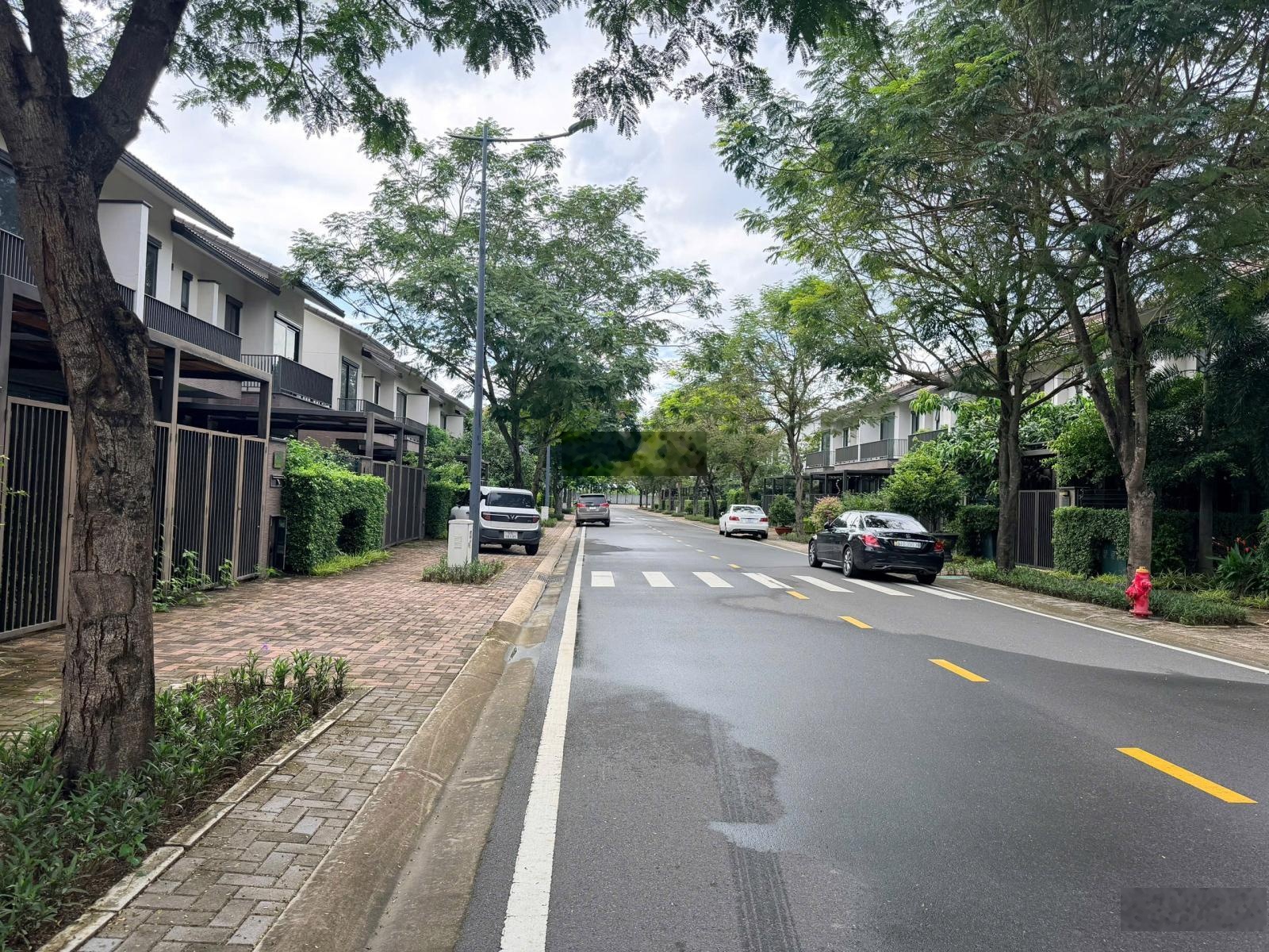 Bán Nhà Phố Vườn Trục Đường Thông 16m, Gần Sông và Vịnh Harbour Thoáng Mát, Giá Rẻ Nhất Dự Án