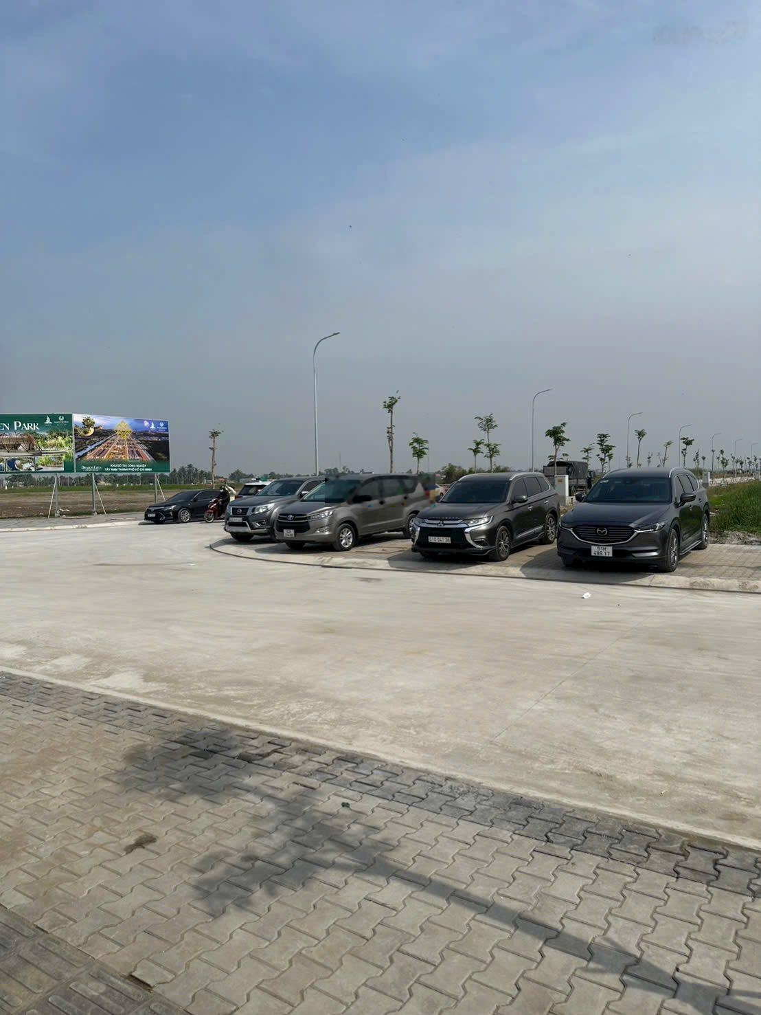 Còn vài lô sát trung tâm thương mại sát mặt tiền lhbc 60m lộ giới - kinh doanh xây ở đều tiện lợi