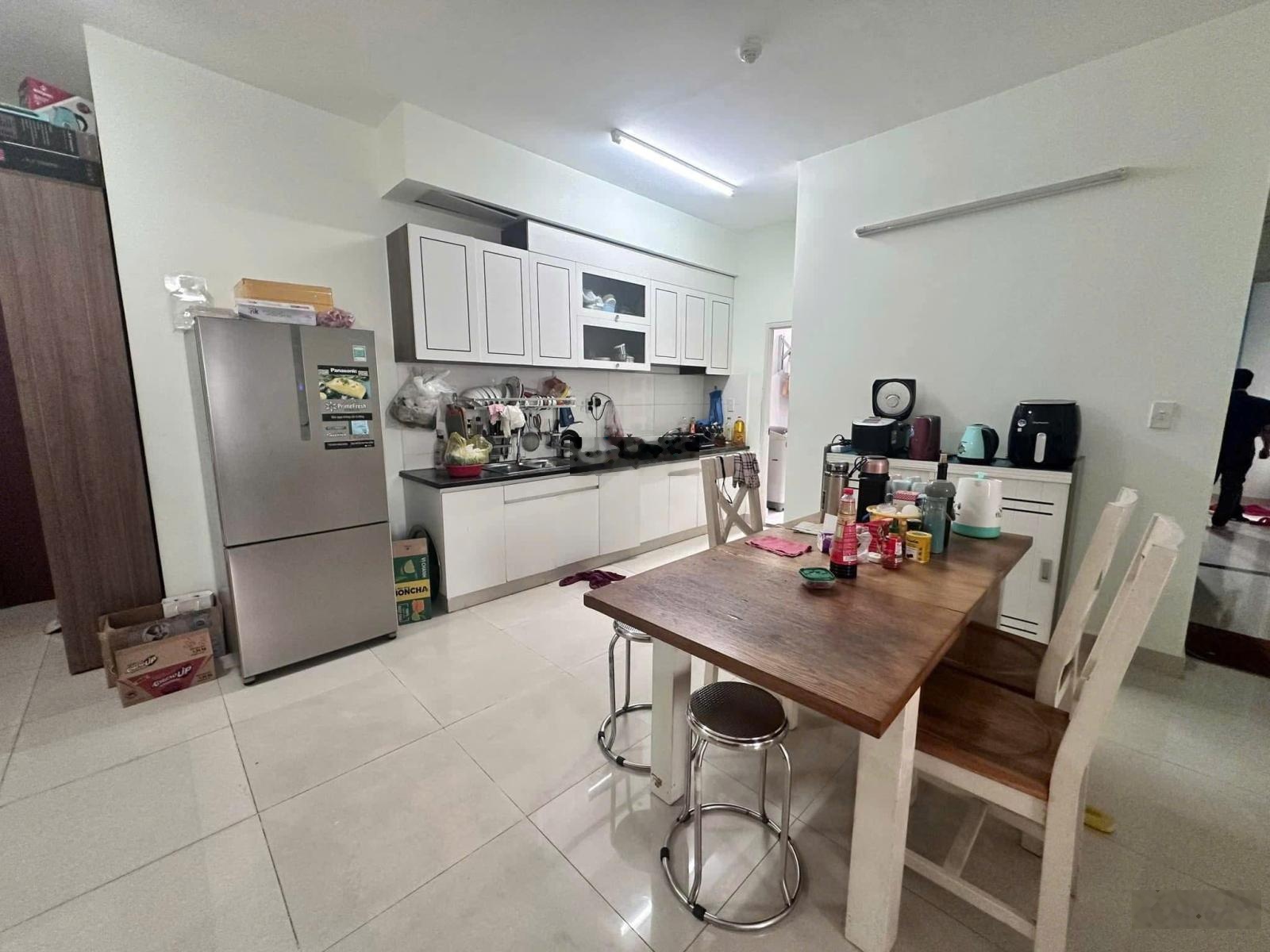 Căn hộ 3PN, 2WC, Căn góc, Chung cư Screc tower, Quận 3, Giá 15tr/tháng