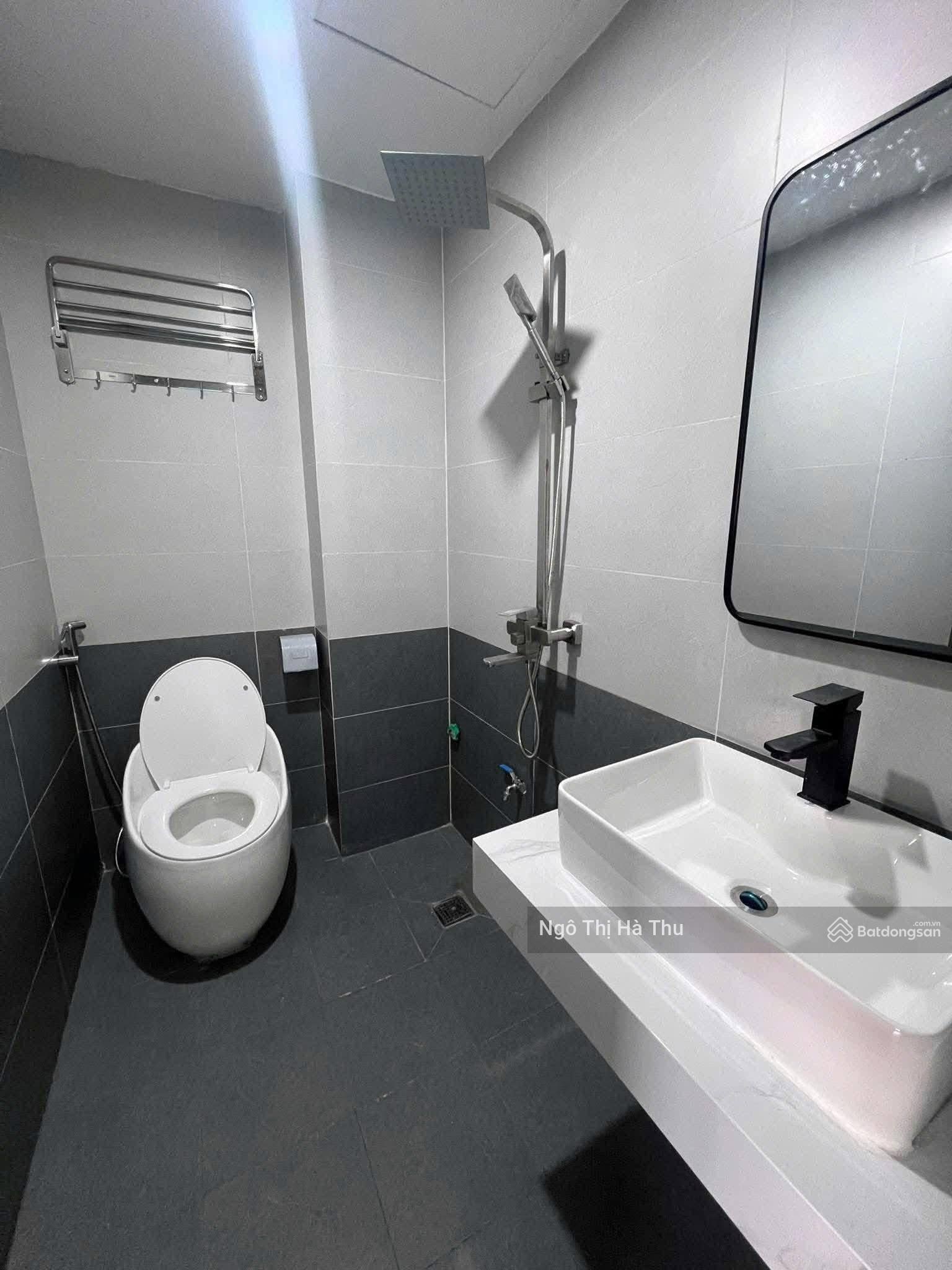 Hạ sốc 1 tỷ gấp quá gấp nhà mới cứng về ở ngay đón tết phúc lợi - 5.6 tỷ- full nội thất